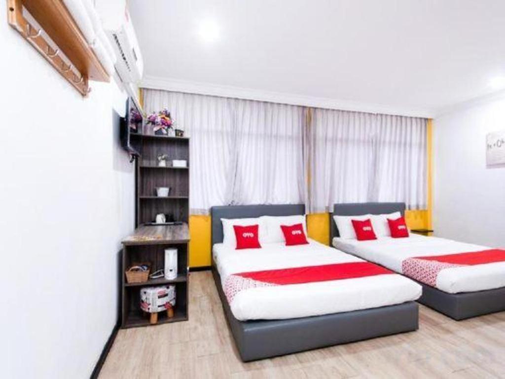 OYO 89398 Doorbellz Hotel Kota Kinabalu Buitenkant foto