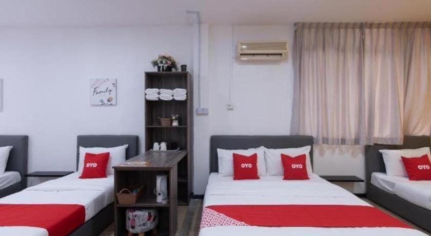 OYO 89398 Doorbellz Hotel Kota Kinabalu Buitenkant foto