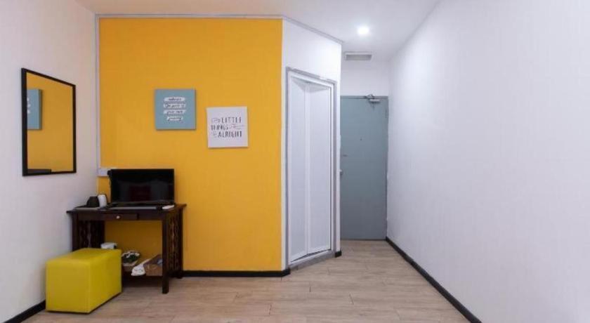 OYO 89398 Doorbellz Hotel Kota Kinabalu Buitenkant foto